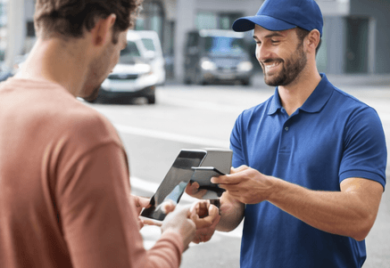 Interaction client – suivi des livraisons et satisfaction finale